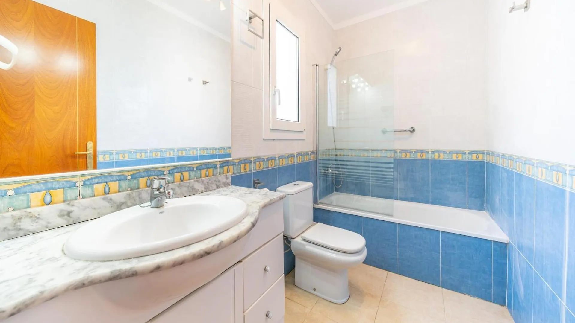 Family-Friendly Villa For 8 Guests L'Escala